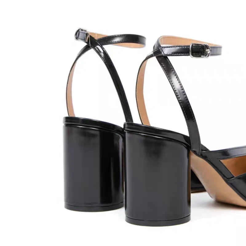 Célie Tabi Split-toe Sandal