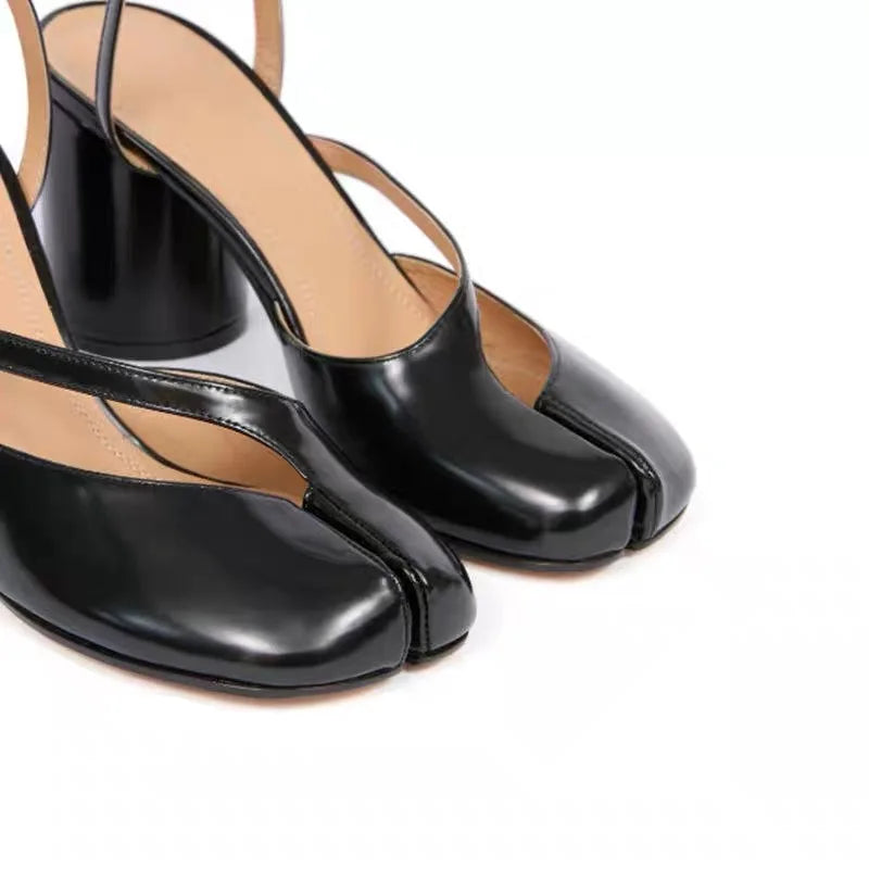 Célie Tabi Split-toe Sandal