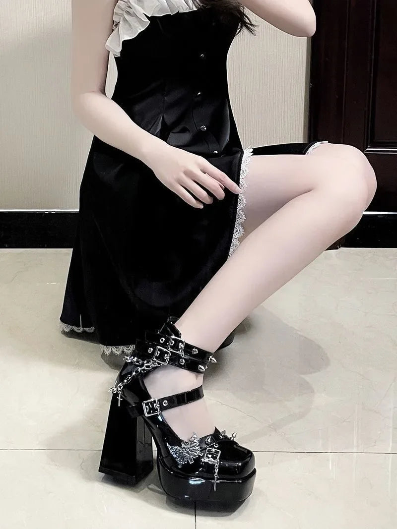 Noir Rivet Mary Jane